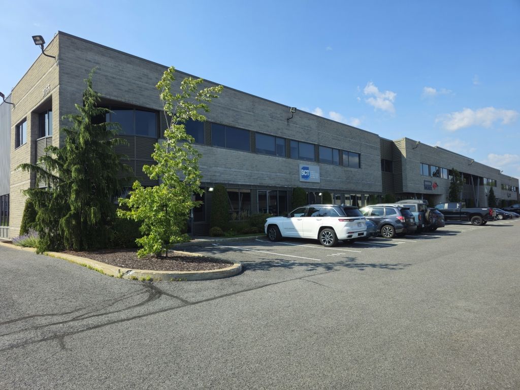 6070 pc | Condo industriel et bureaux  louer | Brossard