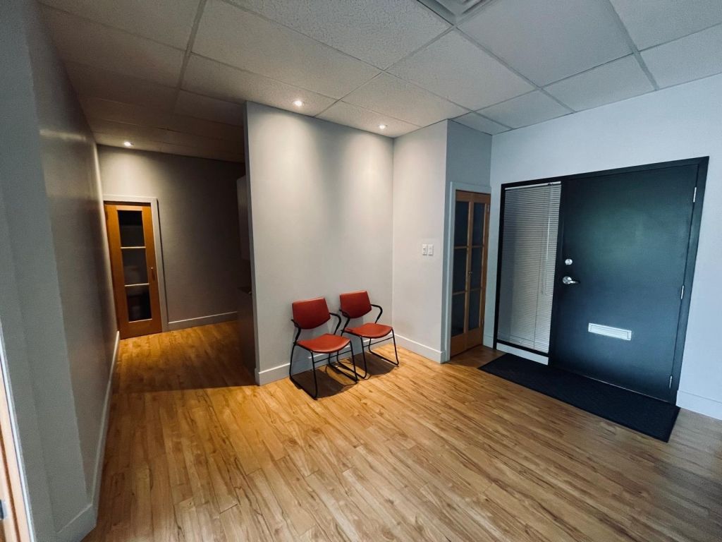 Bureau  louer 1040 pi2 - Vieux Longueuil rive-sud - 365 rue st-jean