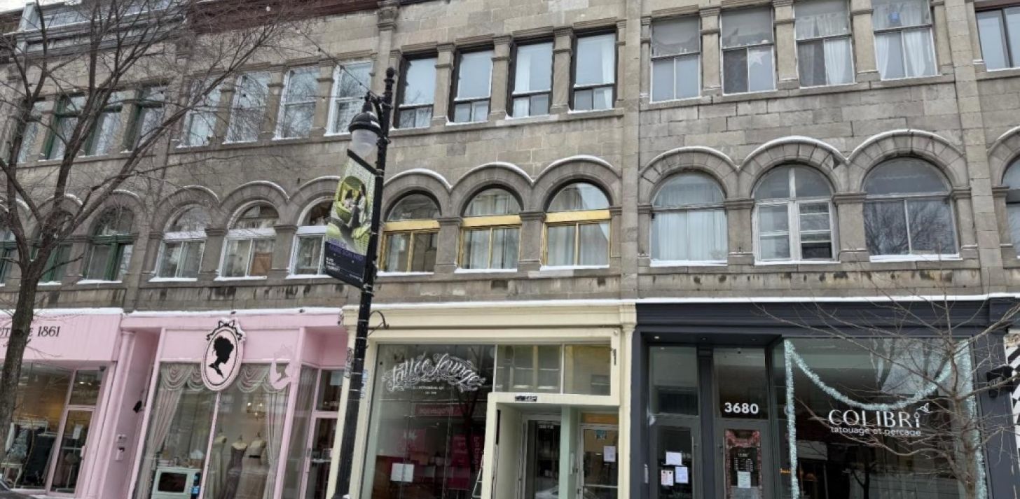 Chic 1,600 sqft space Very busy sector Plateau-Mont-Royal - For Rent