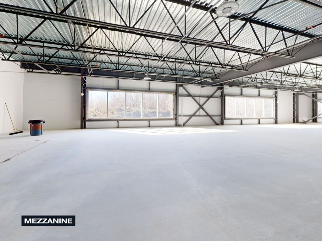 LOCAL INDUSTRIEL  LOUER  PARTIR 6765pi2 - Saint-Jrme