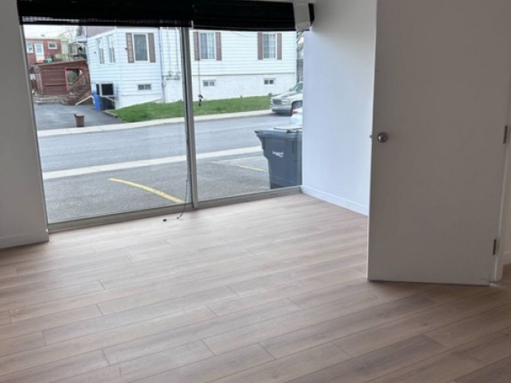 Local commercial  louer - Longueuil