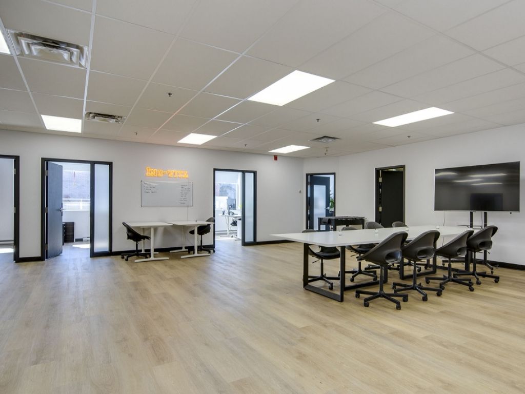 Turnkey suite for lease in Saint-Henri