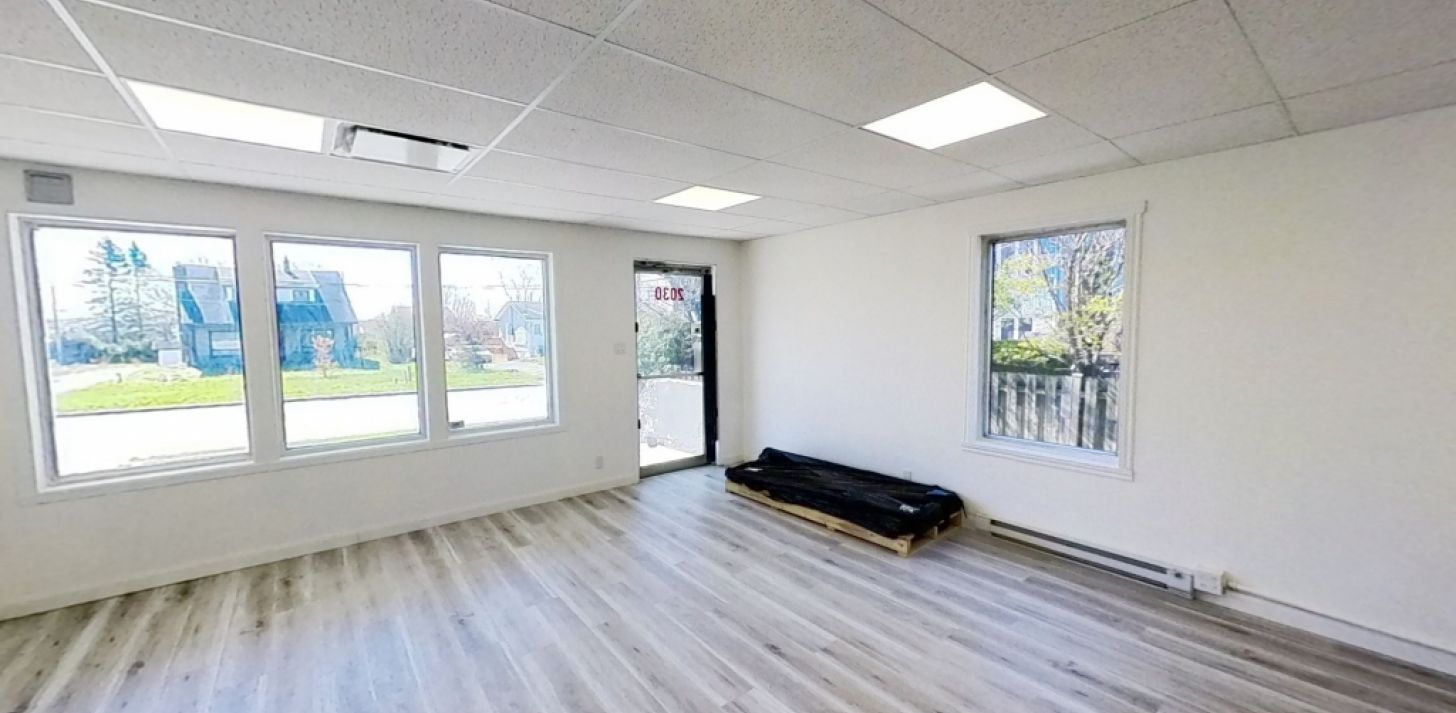 Local commercial � 2020 rue Saint-Jean-Baptiste - &Agrave; louer