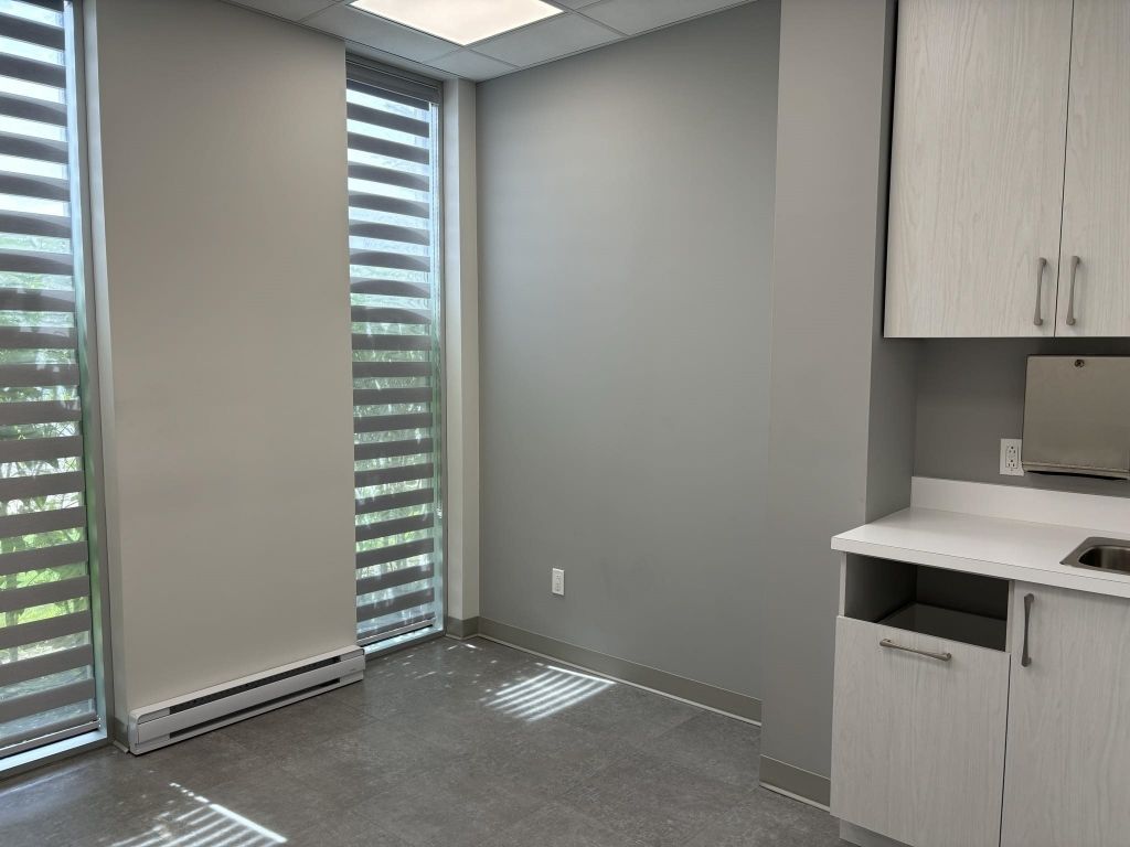 Condo commercial a louer - 3333 100eme avenue, Laval