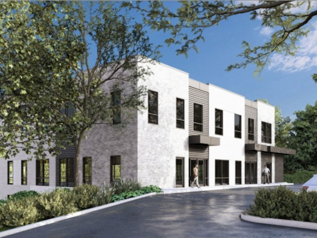 Commercial space for rent - 2100 sq ft (Near the Lumicit� project)