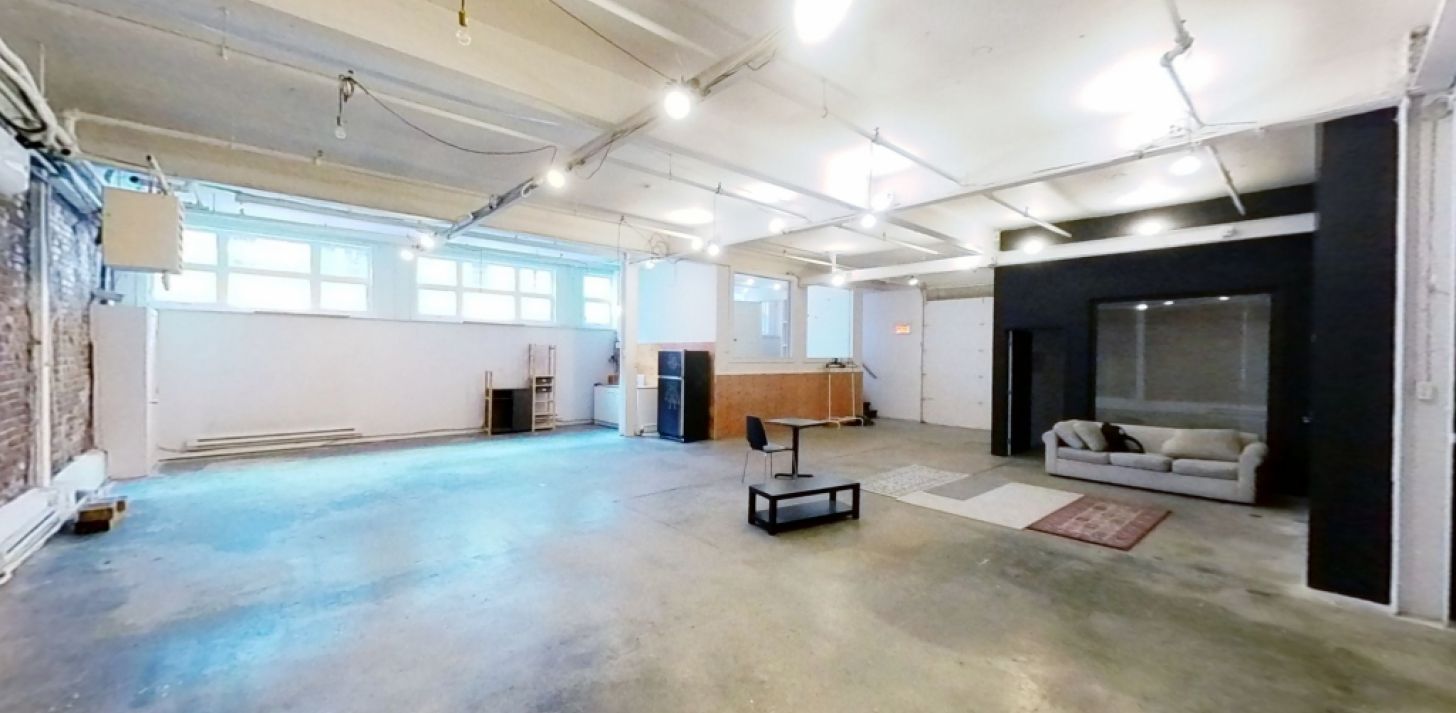 Espace commercial cr&eacute;atif � La Cit&eacute;-Limoilou - For Rent