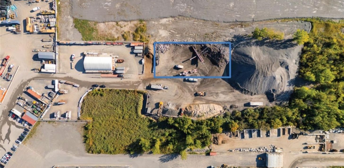 Terrain industriel &agrave; louer � 1362 Mont&eacute;e Masson, app. OP2, Laval (Duvernay) - &Agrave; louer