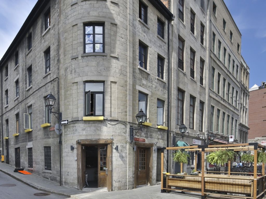  Commercial space in old Montreal