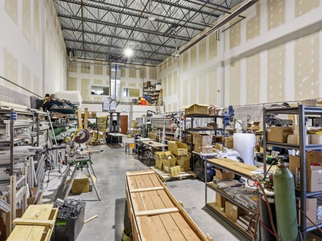 Condo industriel � vendre