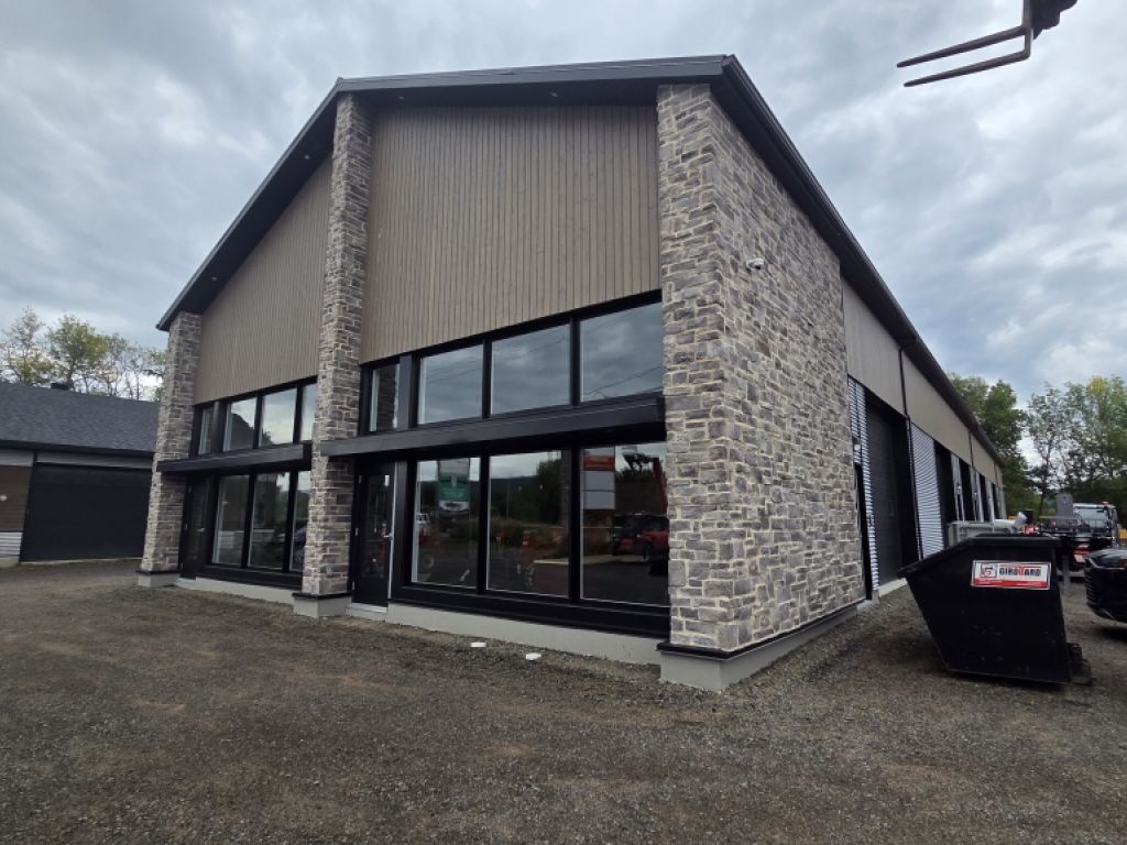Local commercial/industriel - Chteau-Richer