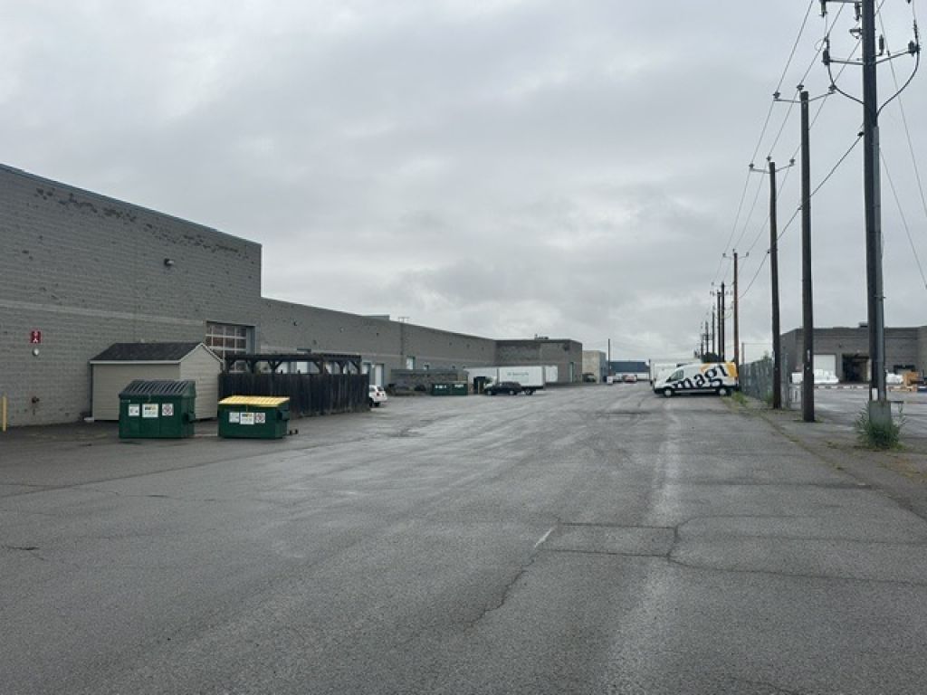 office /warehouse/land 