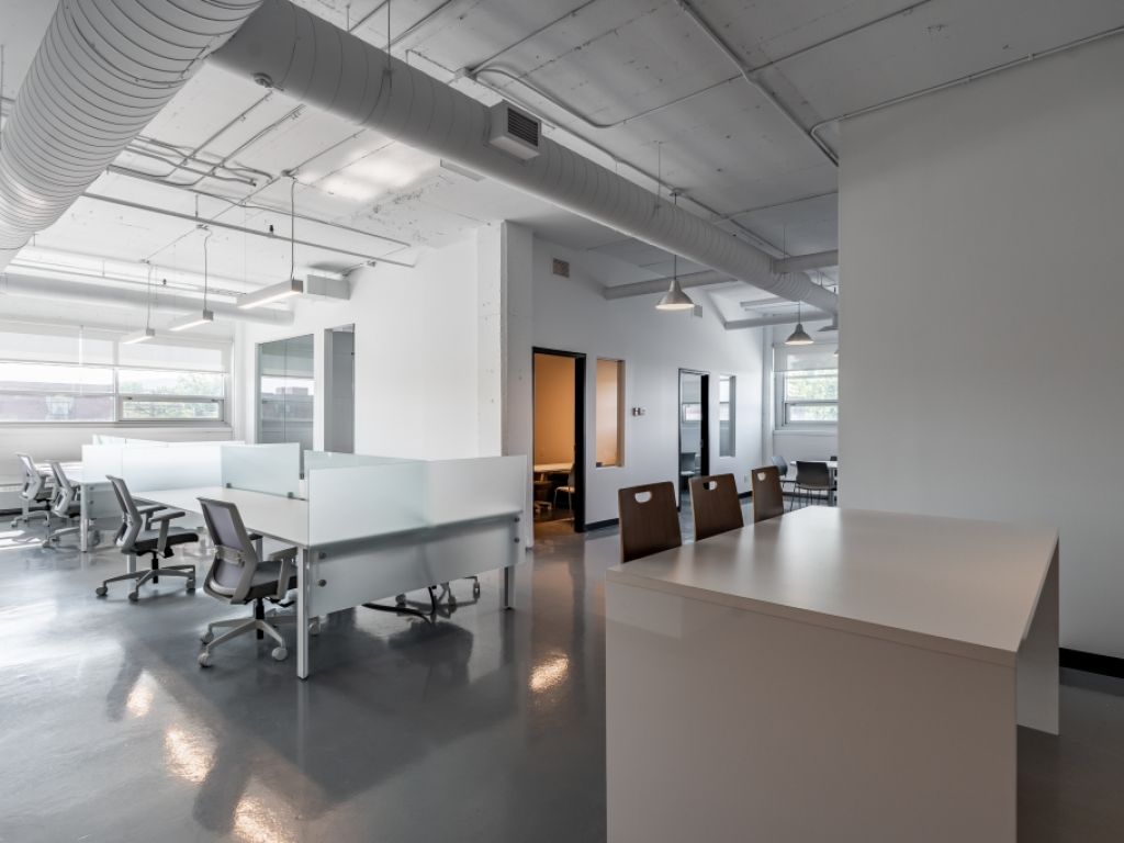 MOVE-IN READY LOFT OFFICES IN AI HUB
