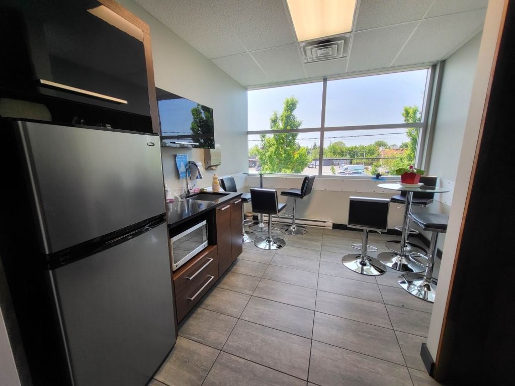 Coworking / Office space for rent La Prairie