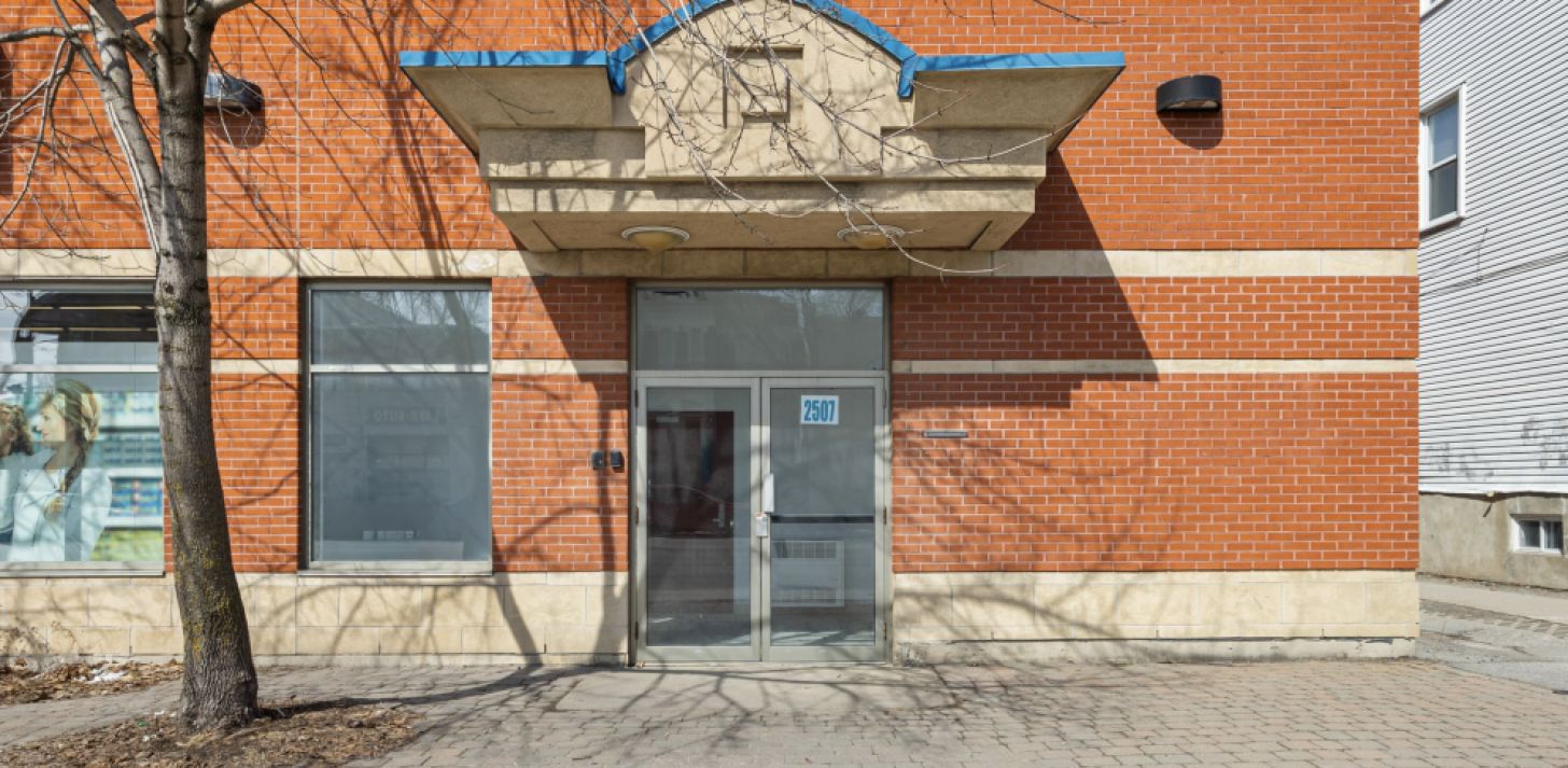 Local POLYVALENT &agrave; louer - &Agrave; louer