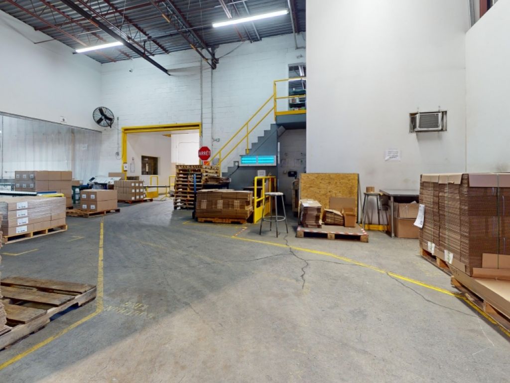 Local industriel � louer | Boisbriand | +40 000 PI�