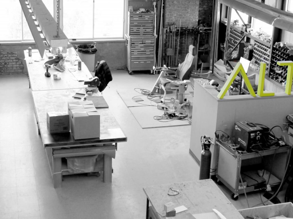 Technopôle Angus     Magnifique espace partagé de 2522 pi ca