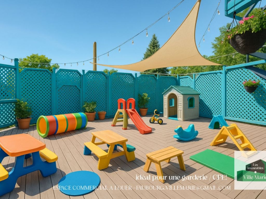 Commercial space for rent in Montreal - private terrace