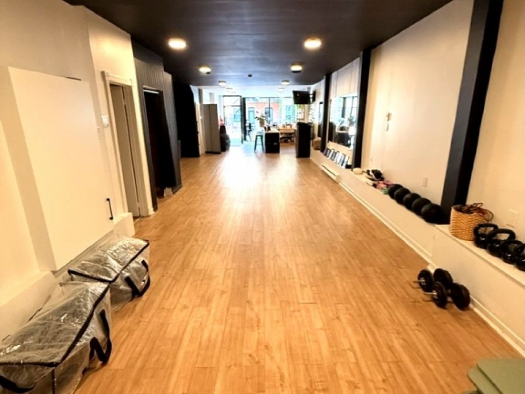Opportunit� de collaboration commerciale - Espace de 700pc � partager