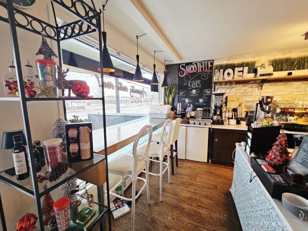 Superb turnkey and well-established caf in La Prairie