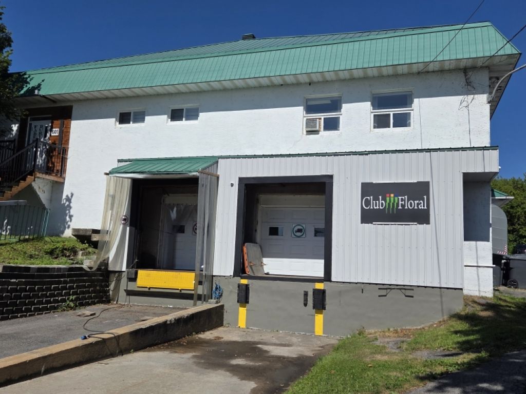 LOCAL 602 - LOCAL INDUSTRIEL  NEUVILLE