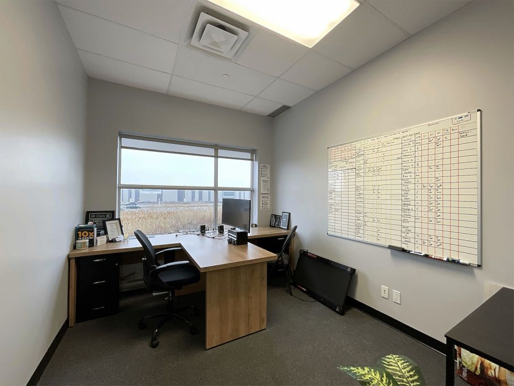 OFFICE SPACE FOR RENT 2000 sqft. - LAVAL