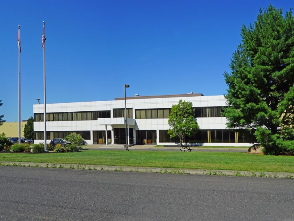 Large Industrial and Office Space for Lease
