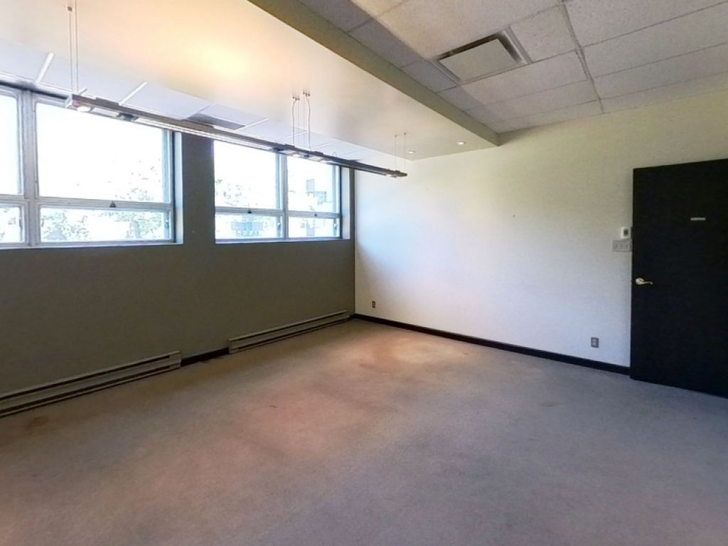 Bureau  louer quartier Montcalm Qubec