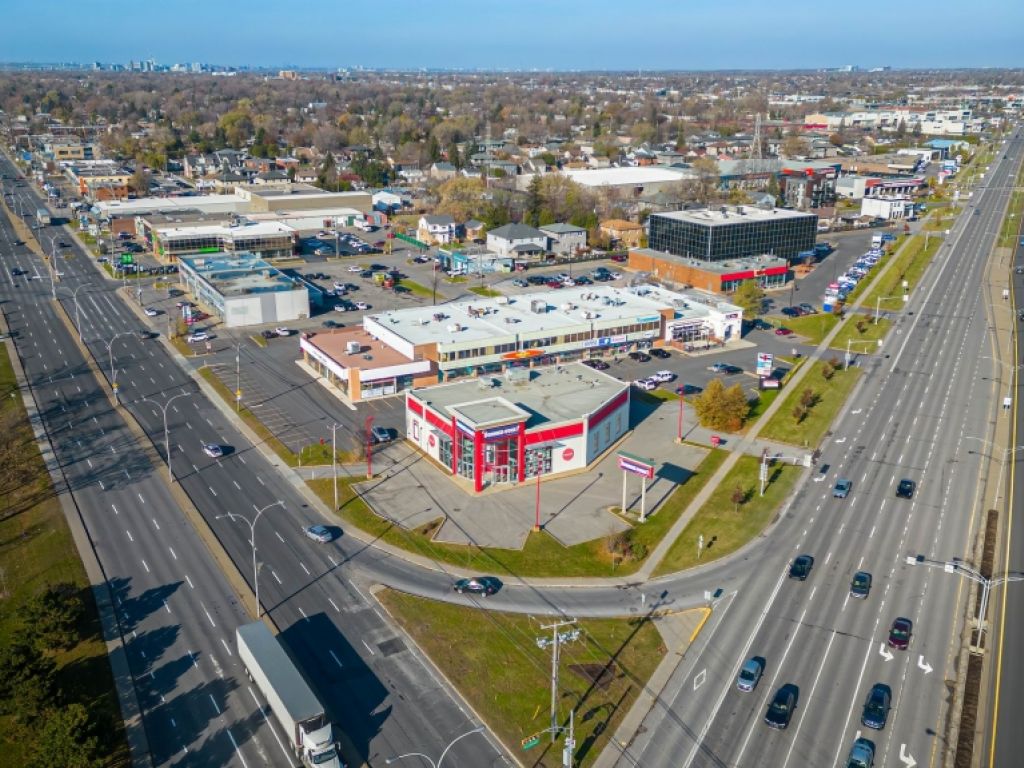 Espace commercial et bureaux � louer Brossard