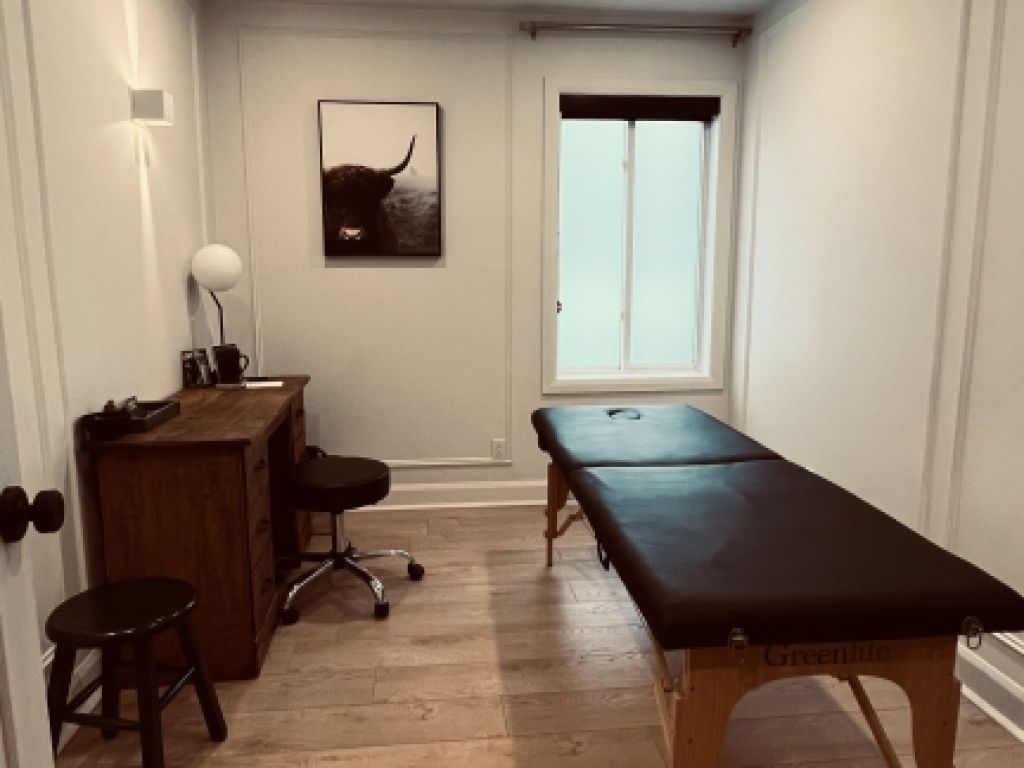 Bureau cl en main  louer  Clinique bien-tre multidisciplinaire