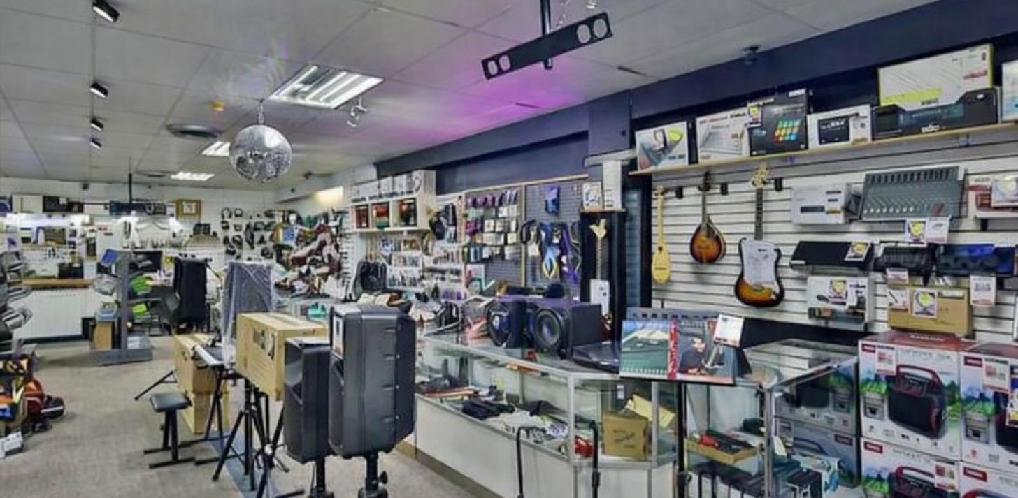 Electronics / Pawn Shop and + for sale - For Sale