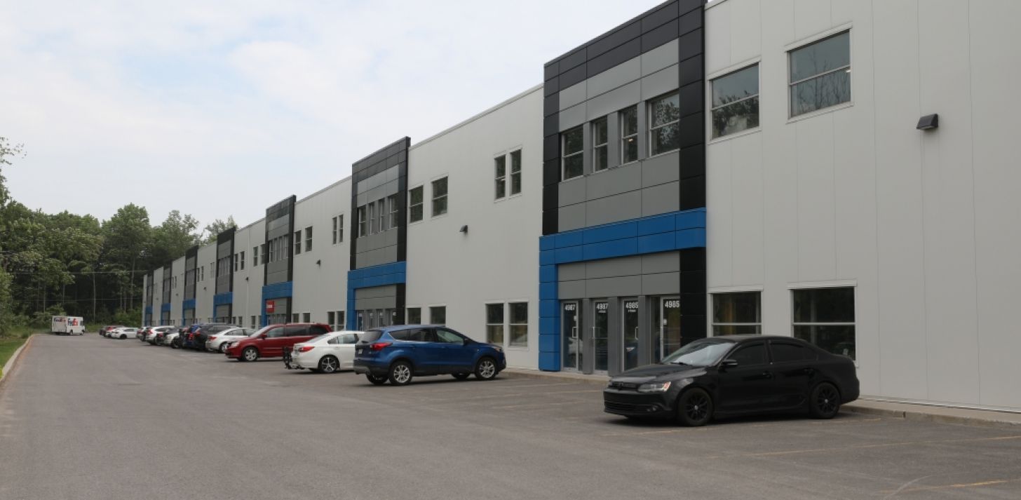 Industrial Space for Rent of 22 560 sq. ft. | | Laval - For Rent