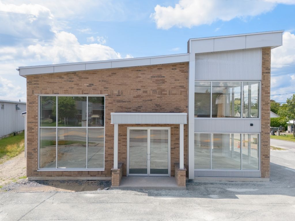 Emplacement commercial de choix- 3191 King Est, Sherbrooke