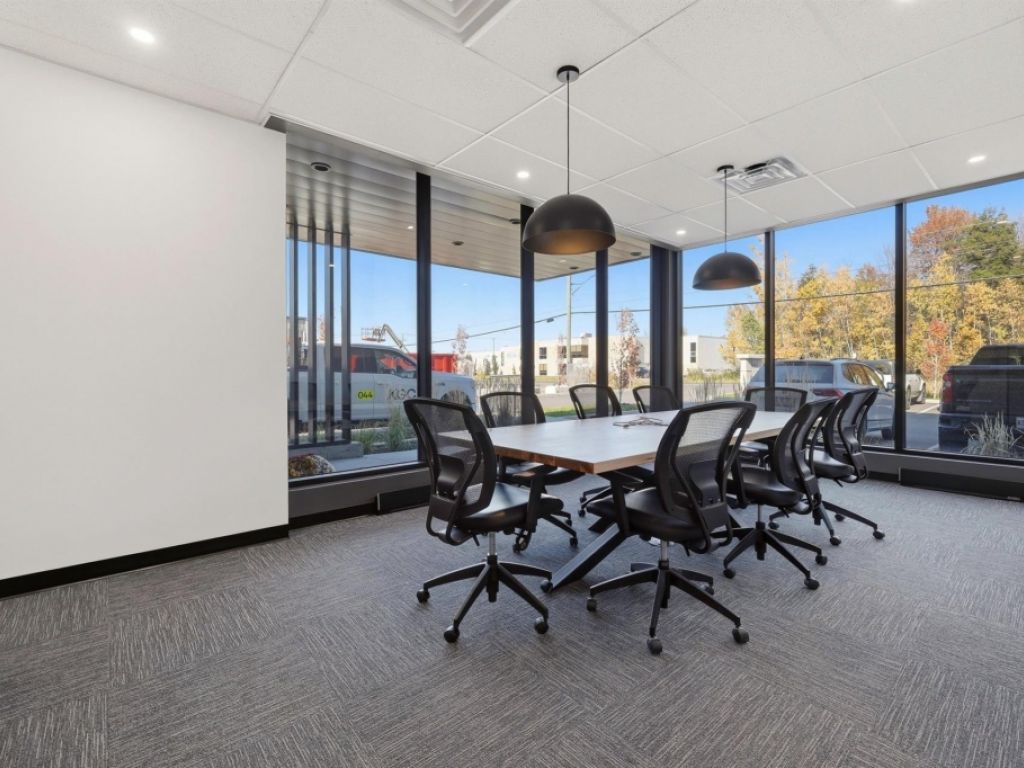 B�tisse industrielle � 12770 Rue du Parc, Mirabel