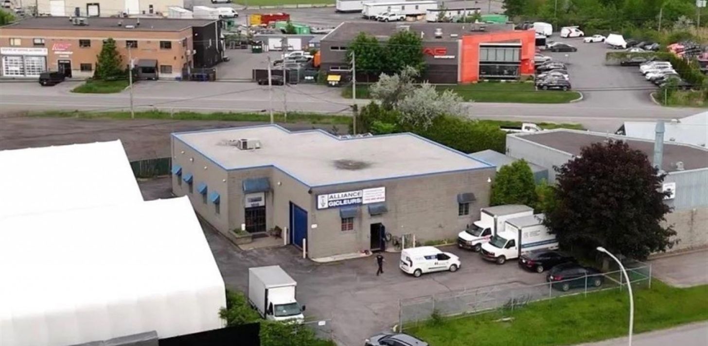 B&acirc;tisse industrielle &agrave; vendre - &Agrave; vendre