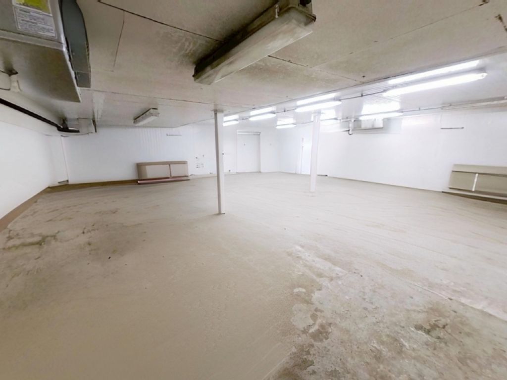 LOCAL 602 - LOCAL INDUSTRIEL  NEUVILLE