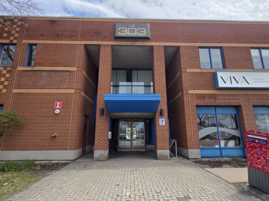 Local commercial � louer � Vanier � 303, boulevard Pierre-Bertrand, local 203
