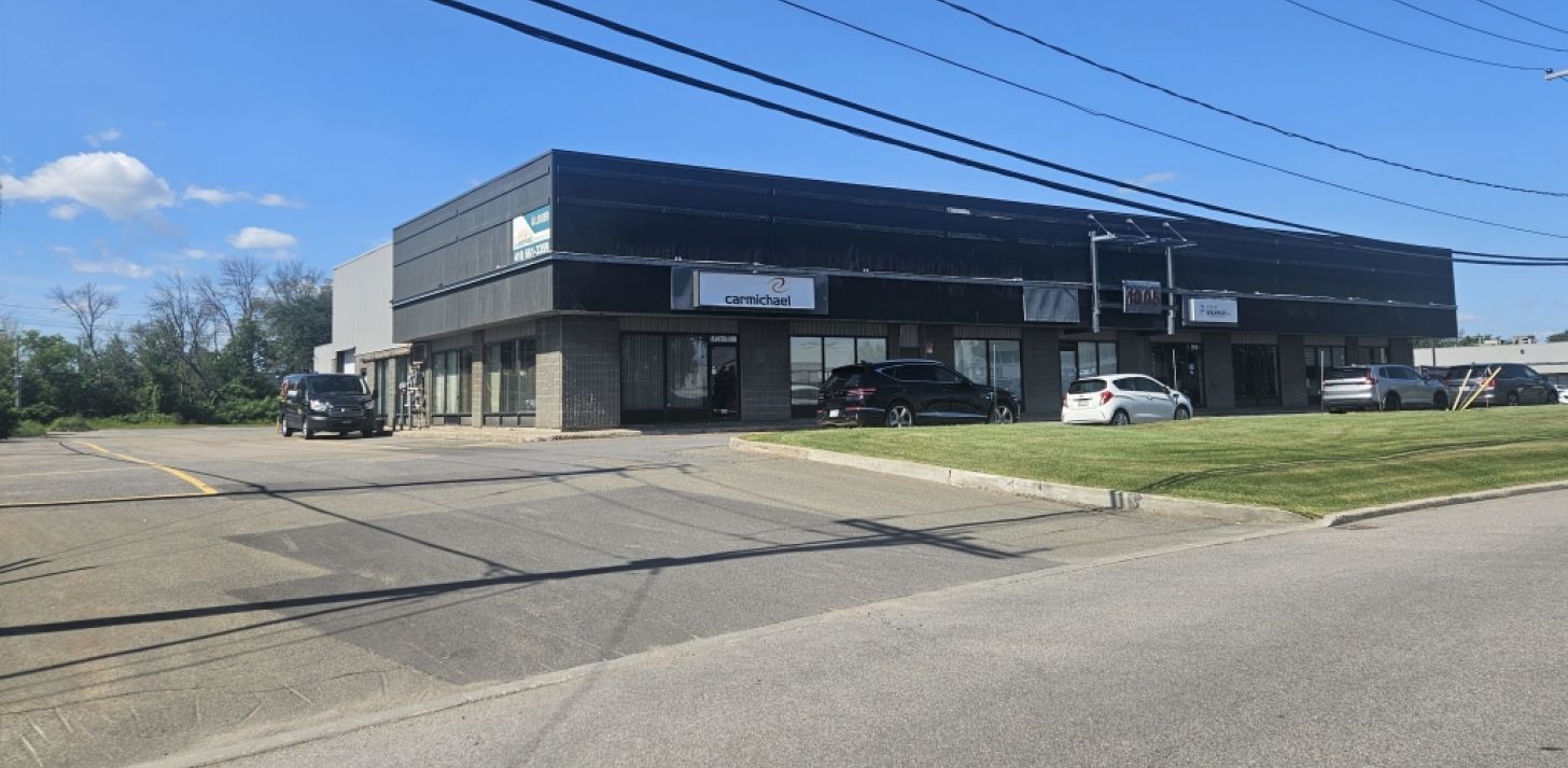 LOCAL INDUSTRIEL SECTEUR LES RIVIÈRES À QUÉBEC - For Rent