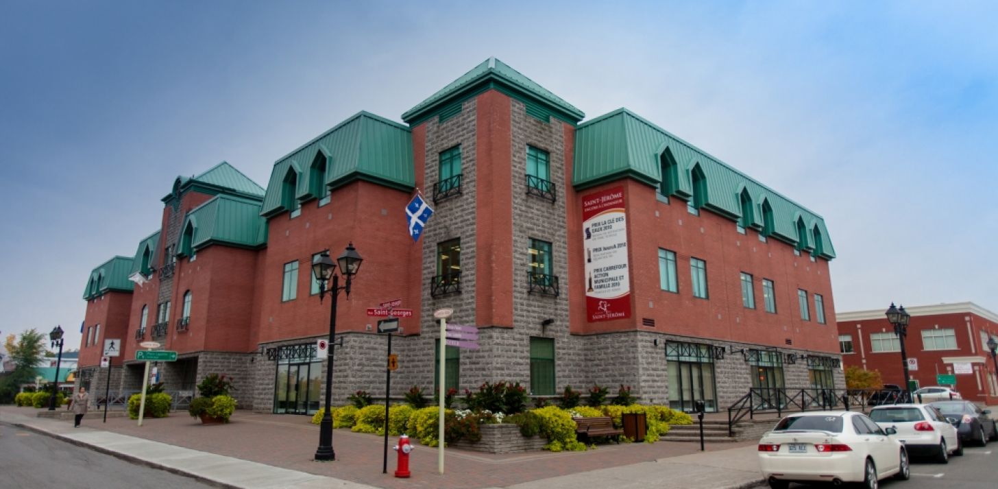 Office / Commercial Space 2,100 to 6,360 sq. ft. Downtown St-Jerome - For Rent