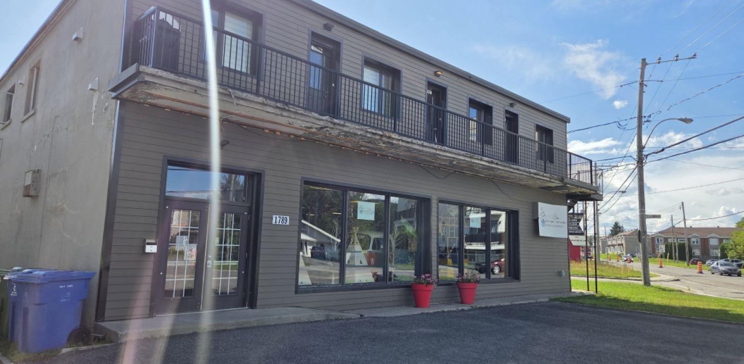 Local commercial &agrave; louer &agrave; Val-B&eacute;lair � 1789, boulevard Pie-XI Nord, secteur Val-B&eacute;lair Nord - Space For Rent