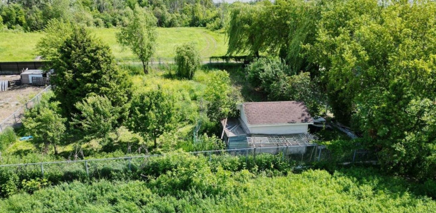 Terrain agricole 9000 pc &agrave; louer Laval (Auteuil) - &Agrave; louer