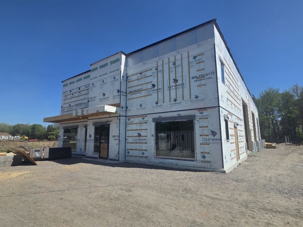 LOCAL INDUSTRIELPONT-ROUGE, QC - 1500PC
