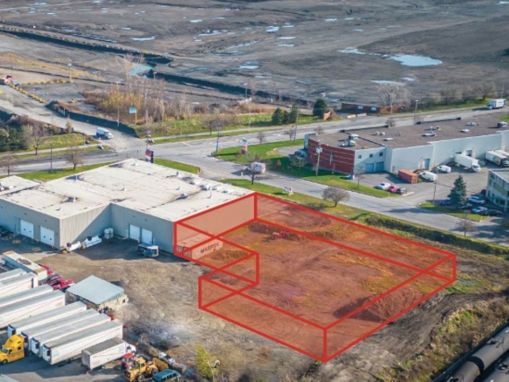 Espace industriel  construire 10 000  40 000 pi2 La Prairie