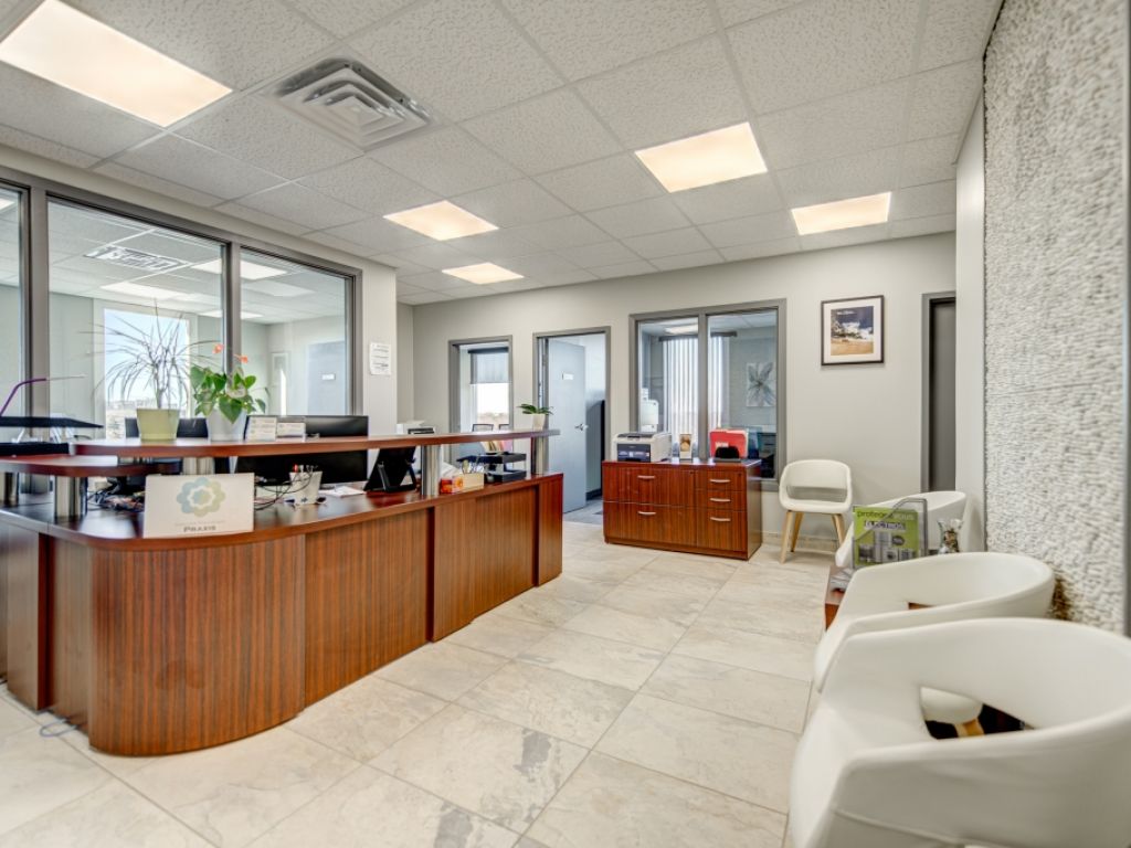 BUREAU � LOUER 1,157 PIEDS CARR�S, LAVAL