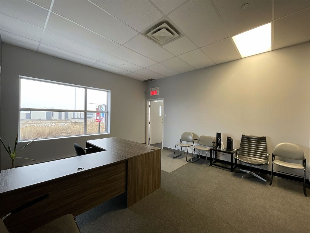 OFFICE SPACE FOR RENT 2000 sqft. - LAVAL