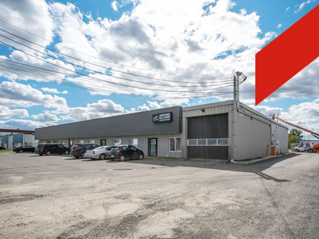  Superb front premises 1000 to 1600 sq.ft. - Industrial sector - South Shore