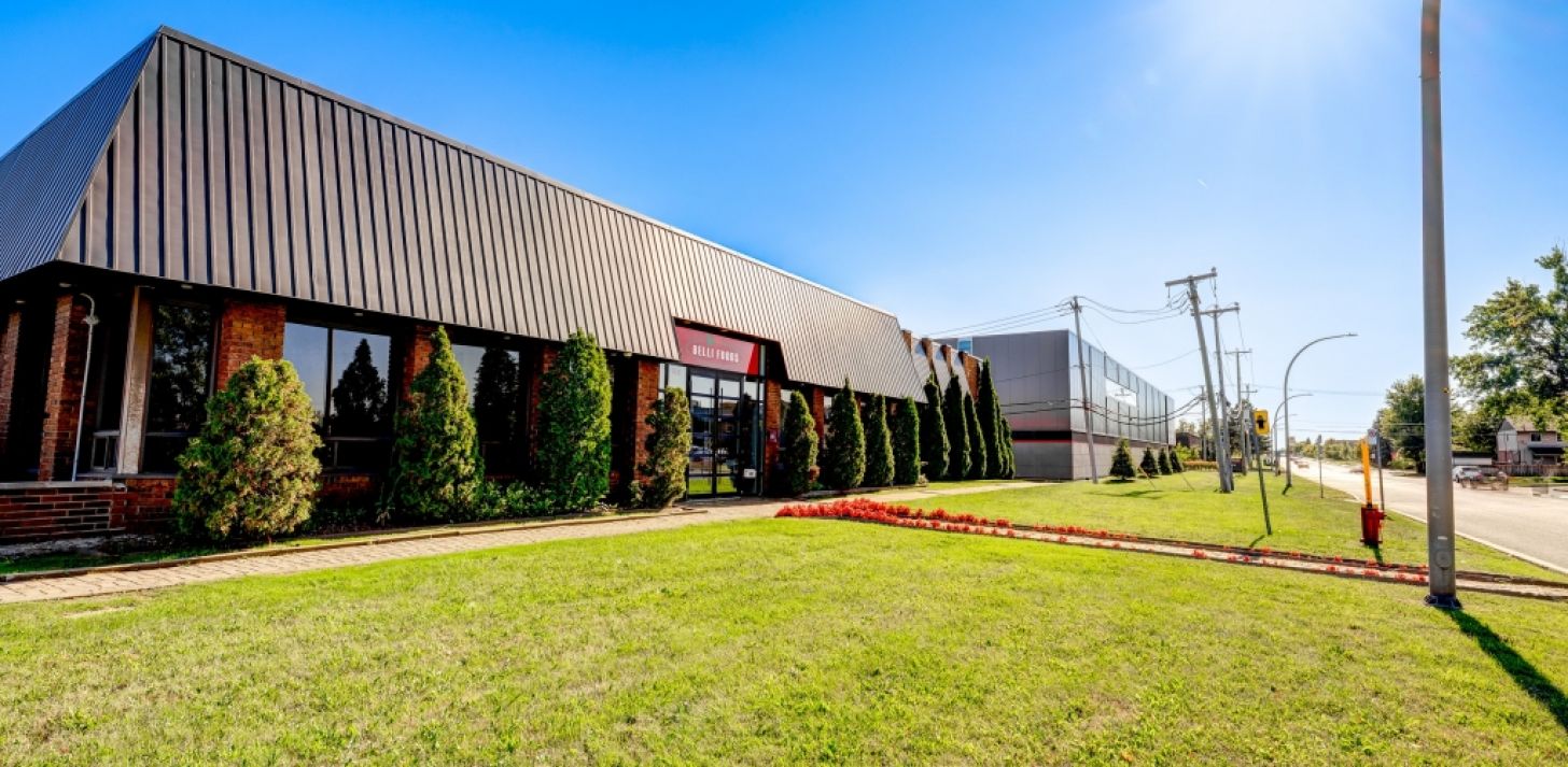 Industrial air-conditioned warehouse for rent-Dorval-Highways 40/13 - For Rent