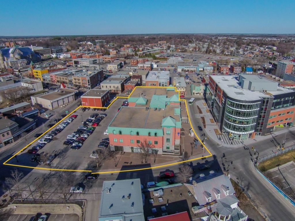 Office / Commercial Space 2,100 to 6,360 sq. ft. Downtown St-Jerome