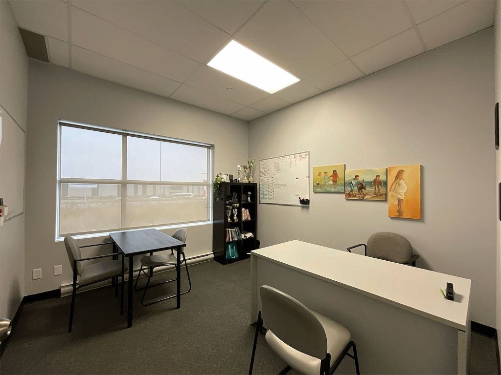 OFFICE SPACE FOR RENT 2000 sqft. - LAVAL