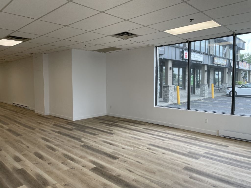SPACE FOR RENT | 1025 SF | Marie-Victorin, Longueuil