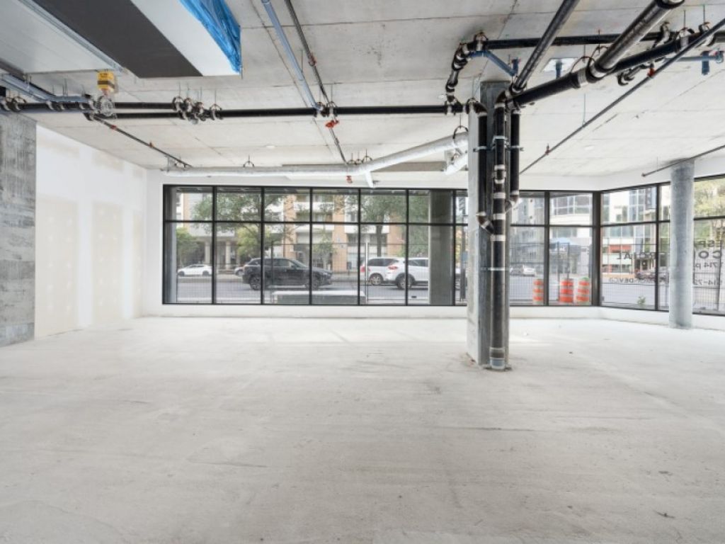 Brand-new commercial space for rent in Ville-Marie